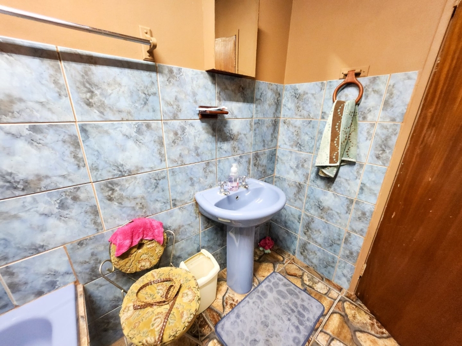 4 Bedroom Property for Sale in Stilfontein Ext 4 North West